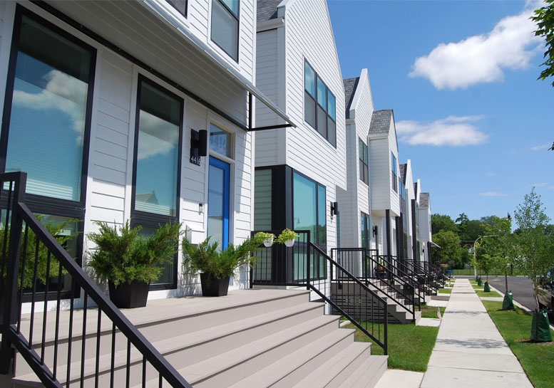 MODEL OPENS AT OLD IRVING PARK DEVELOPMENT